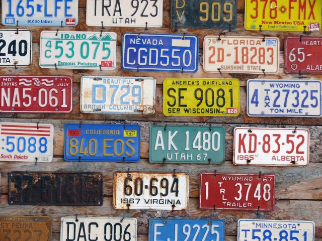 В США официально введены автомобильные номера